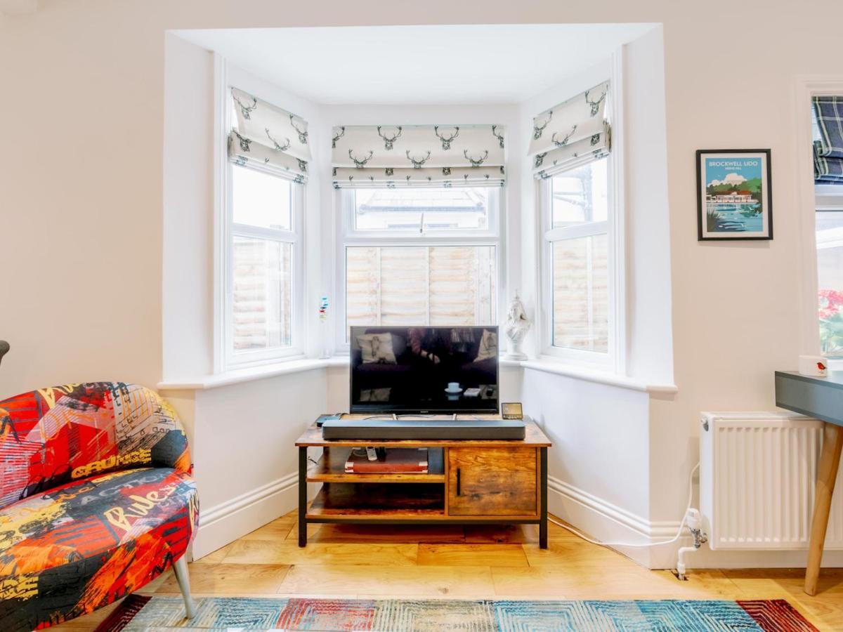 Pass The Keys Recently Renovated 1Br Flat With Private Garden In South London Daire Dış mekan fotoğraf